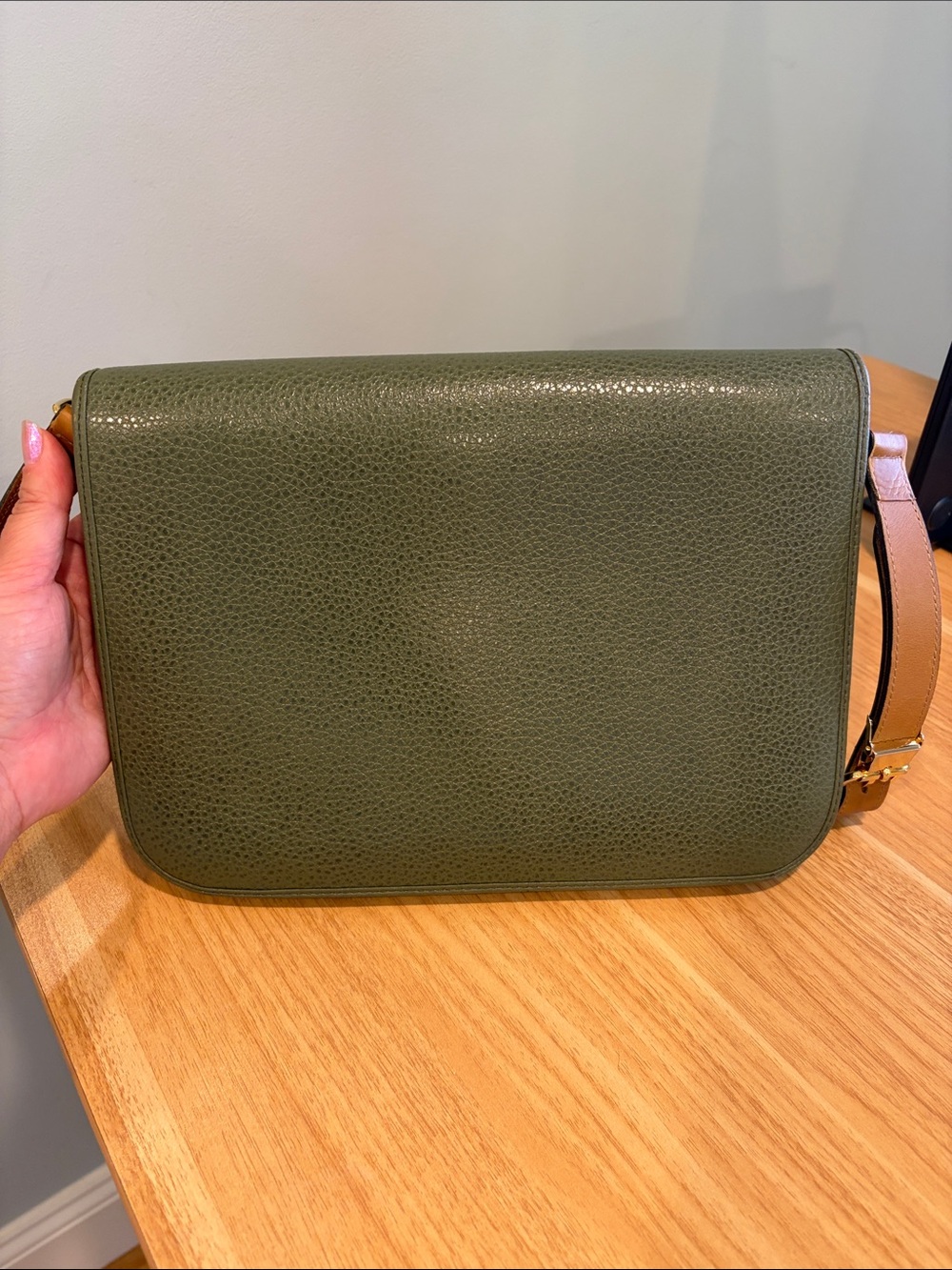 Pre-loved Vintage Christian Dior Leather Shoulder bag - Picture 4 of 13